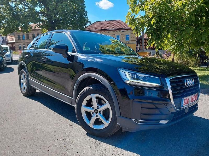 Schwarz Gebraucht 2020 Audi Q2 SUV | 16.999 € (Fairer Preis) - Bild 1/4
