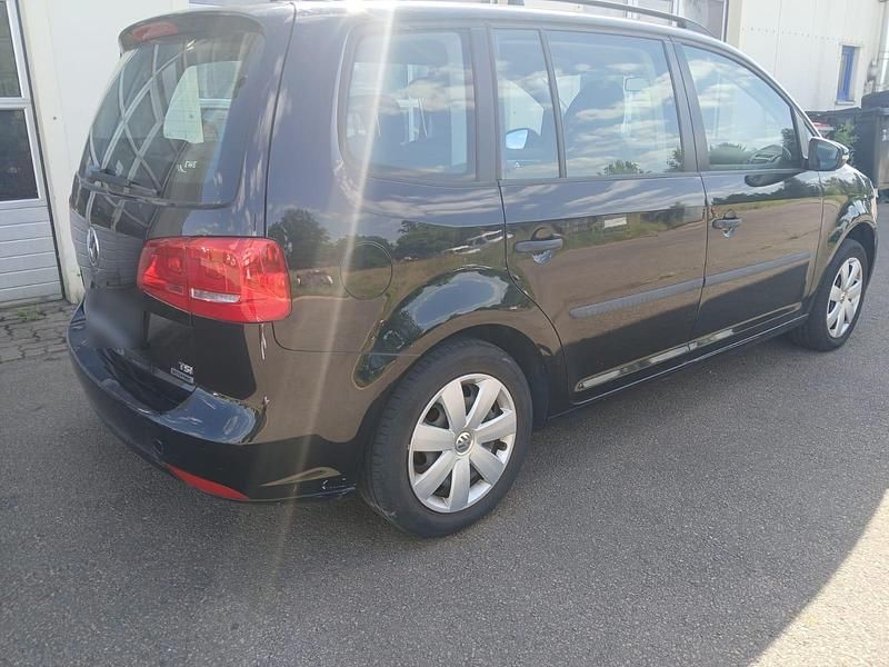 Gebraucht VW Touran 150 PS (110 kW) 2013 Schwarz Van / Kleinbus