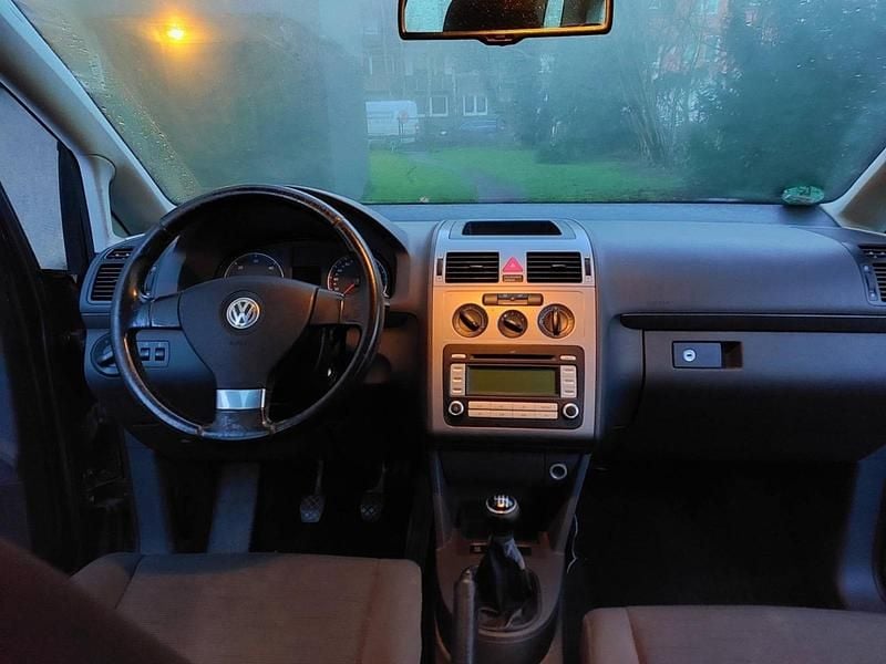 Gebraucht VW Touran 131 PS (96 kW) 2008 Beige Van / Kleinbus