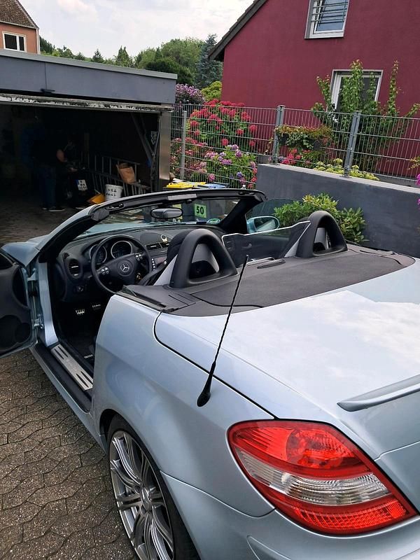 Silber Gebraucht 2005 Mercedes SLK200 Cabrio | 9.500 € (Fairer Preis) - Bild 1/4