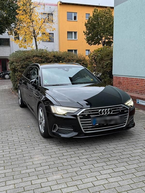Schwarz Gebraucht 2022 Audi A6 S-Line Kombi | 29.999 € - Bild 1/4