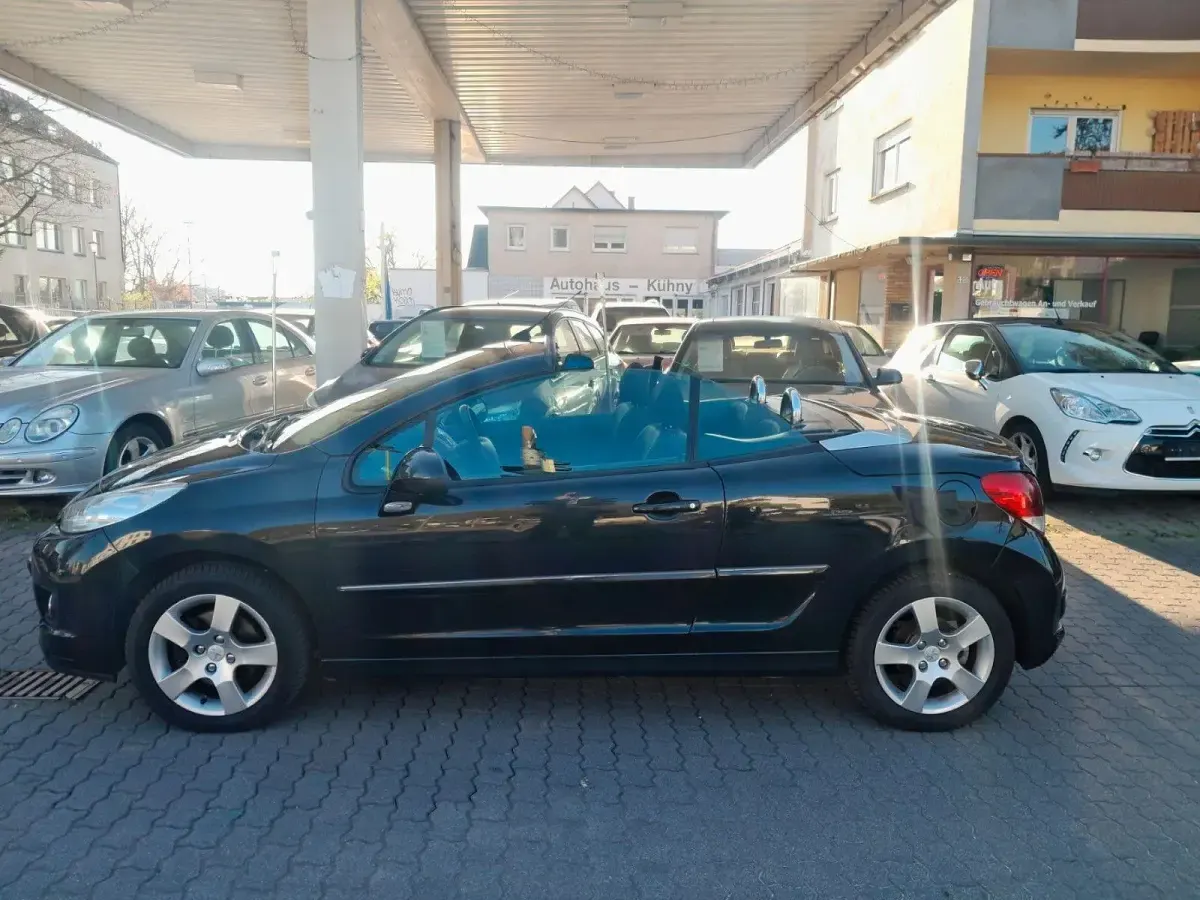 Gebraucht Peugeot 207 CC Active 120 PS (88 kW) 2013 Schwarz Cabrio
