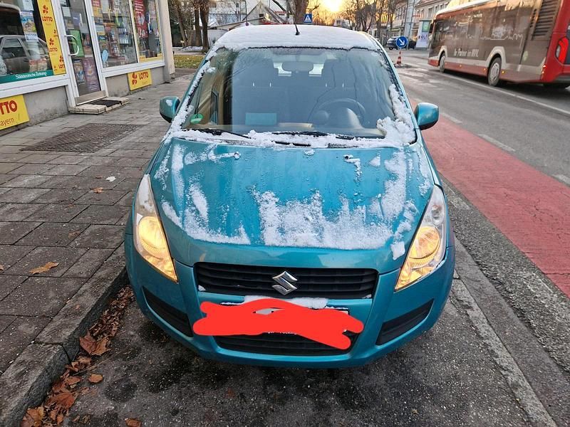 Blau Gebraucht 2010 Suzuki Splash Kleinwagen | 700 € - Bild 1/4