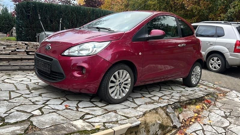 Rot Gebraucht 2012 Ford Ka Kleinwagen | 2.400 € (Guter Preis) - Bild 1/4