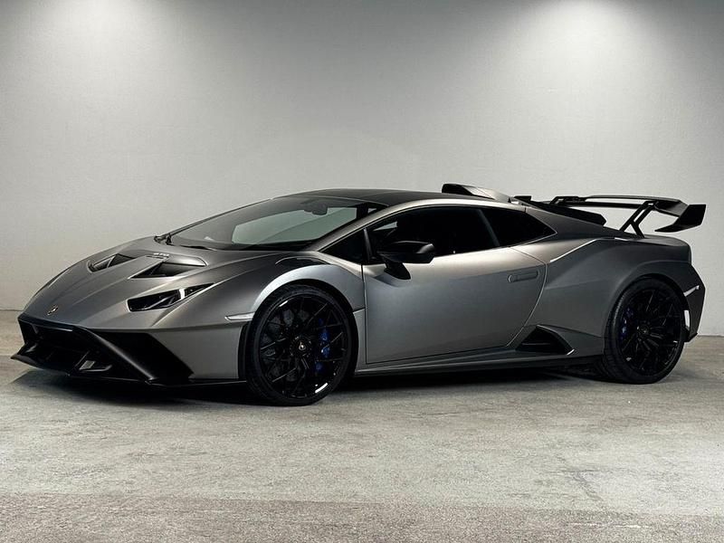 Gebraucht Lamborghini Huracán 640 PS (470 kW) 2022 Grau Coupé