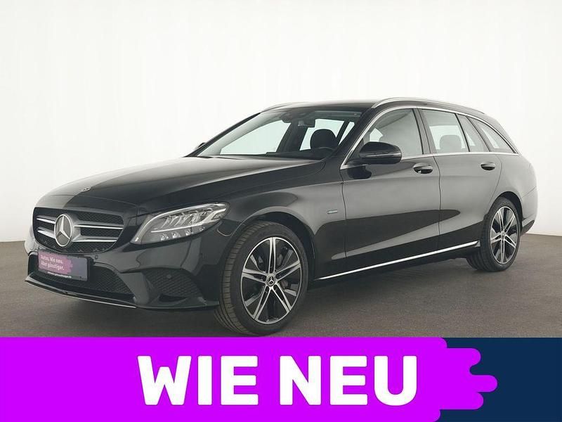 Schwarz Gebraucht 2020 Mercedes C300e Avantgarde Limousine | 24.928 € (Superpreis) - Bild 1/4