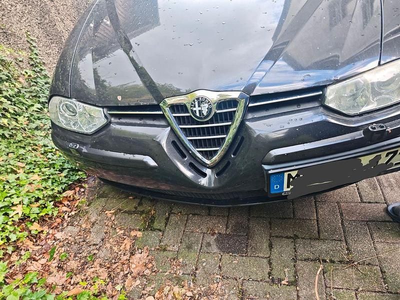 Schwarz Gebraucht 2003 Alfa Romeo 156 Distinctive Limousine | 1.650 € (Guter Preis) - Bild 1/4