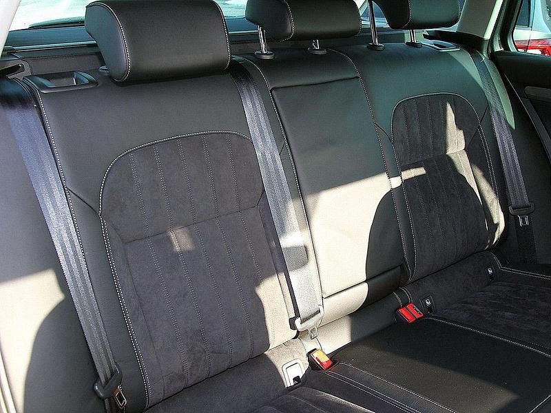 Gebraucht Skoda Superb Style 218 PS (160 kW) 2022 Grau Kombi