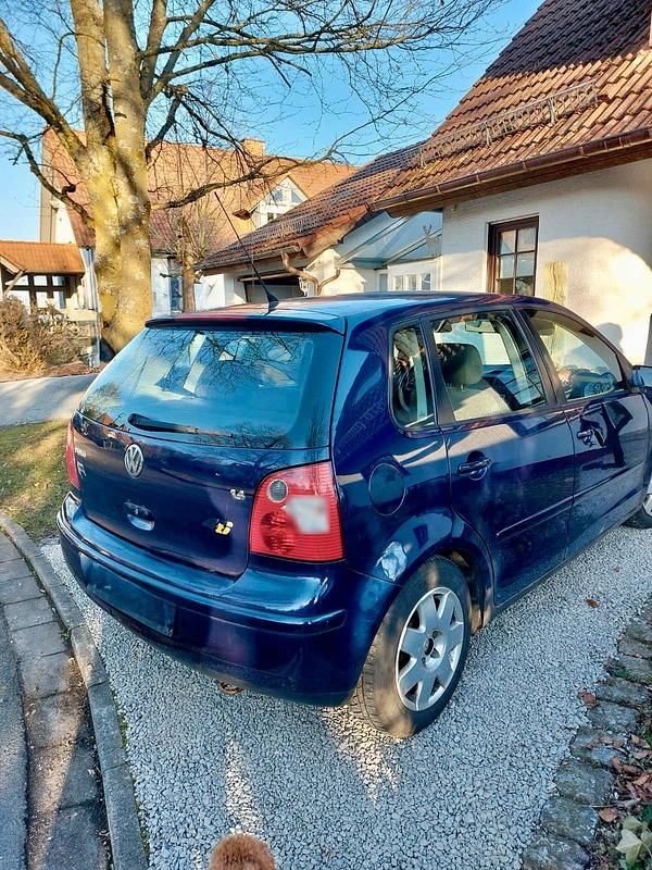 Gebraucht VW Polo 75 PS (55 kW) 2004 Blau Kleinwagen