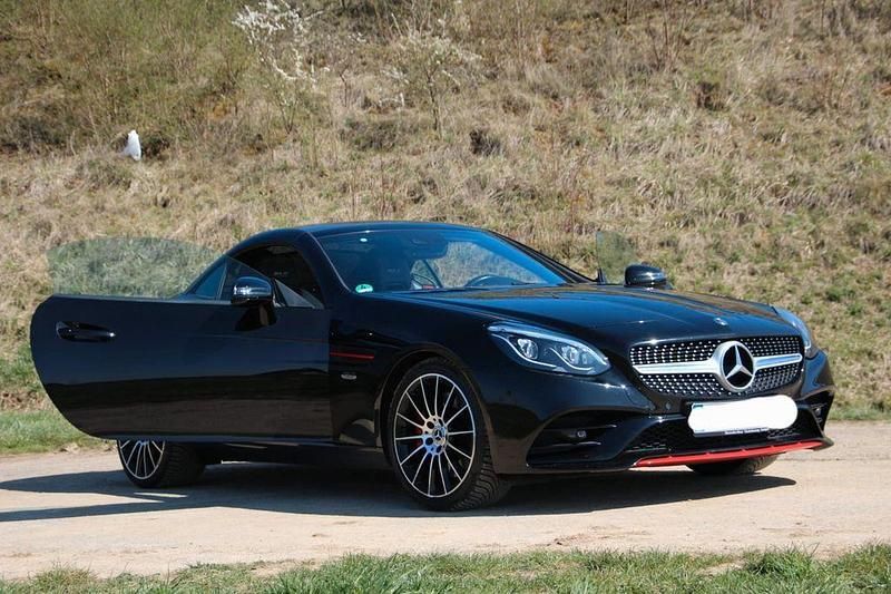 Schwarz Gebraucht 2019 Mercedes SLC300 Cabrio | 29.999 € (Guter Preis) - Bild 1/4
