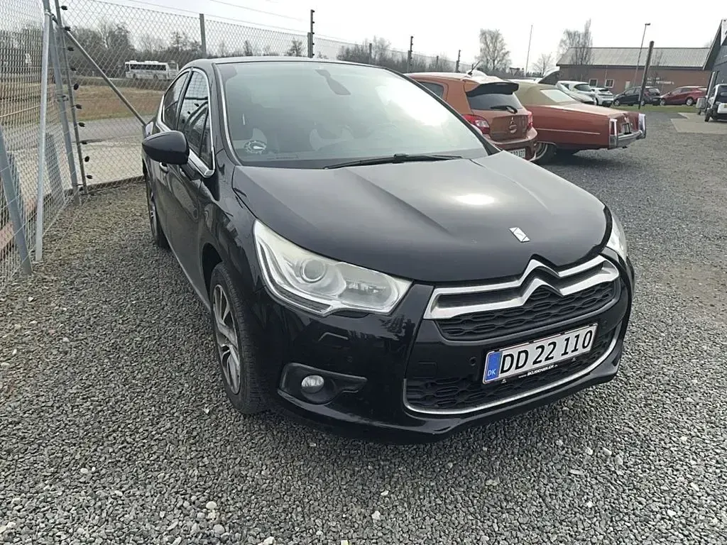Gebraucht Citroën DS4 So Chic 111 PS (81 kW) 2011 Schwarz Kleinwagen