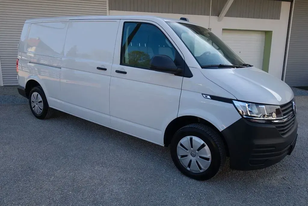 Gebraucht VW Transporter 150 PS (110 kW) 2023 Weiß Van