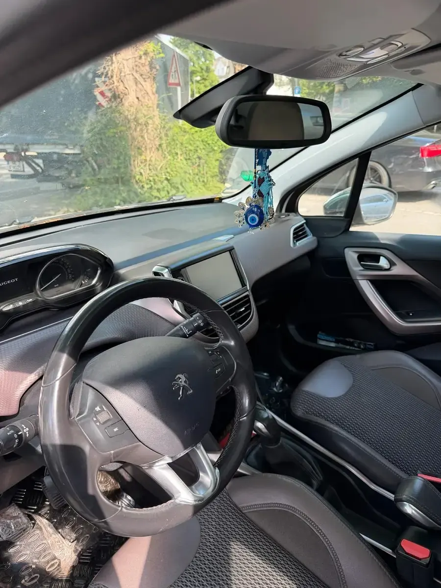 Gebraucht Peugeot 2008 2017 Weiß SUV