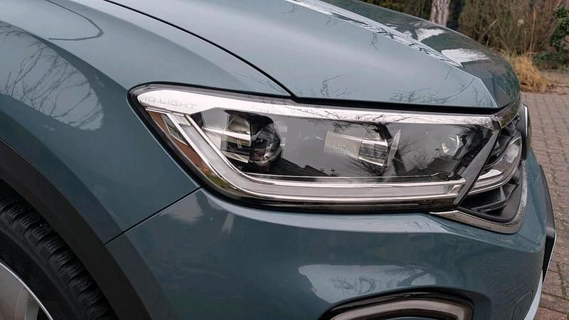 Gebraucht VW T-Roc Move 110 PS (80 kW) 2023 Blau SUV