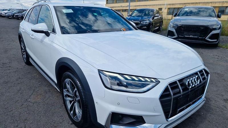 Weiß Gebraucht 2023 Audi A4 Allroad Sport Kombi | 30.699 € (Superpreis) - Bild 1/4