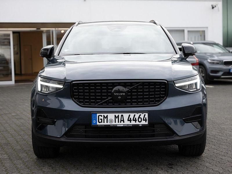 Gebraucht Volvo XC40 Plus 163 PS (119 kW) 2025 Blau SUV