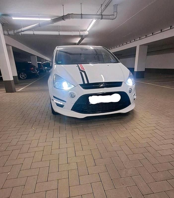 Weiß Gebraucht 2012 Ford S-MAX Sport Van / Kleinbus | 5.899 € (Superpreis) - Bild 1/4