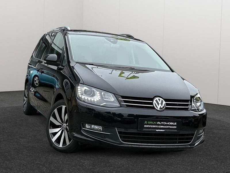 Schwarz Gebraucht 2016 VW Sharan Highline Van / Kleinbus | 20.950 € (Etwas zu teuer) - Bild 1/4