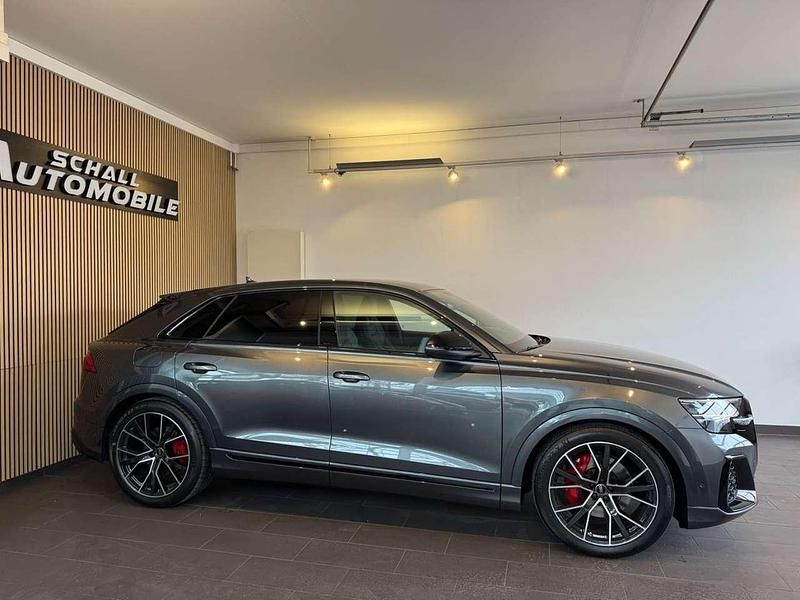 Neu Audi Q8 S-Line 286 PS (210 kW) 2026 Daytonagrau perleffekt SUV