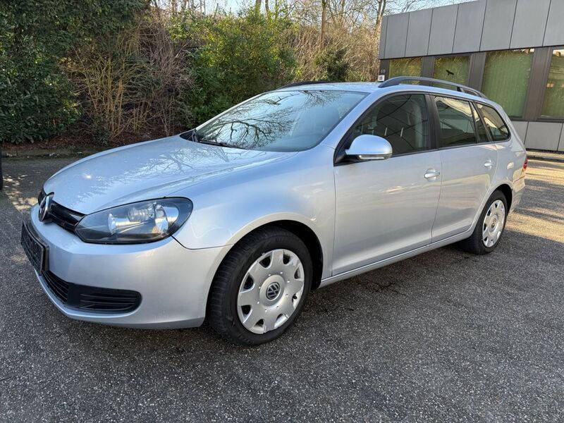 Gebraucht VW Golf VI Trendline 105 PS (77 kW) 2011 Silber Kleinwagen