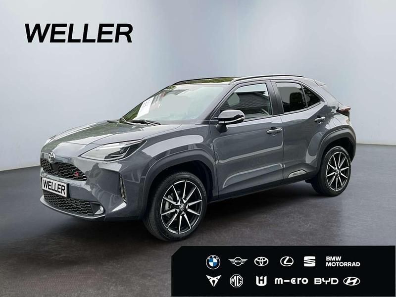 Grau Gebraucht 2025 Toyota Yaris Hybrid Sport SUV | 35.490 € (Teuer) - Bild 1/3