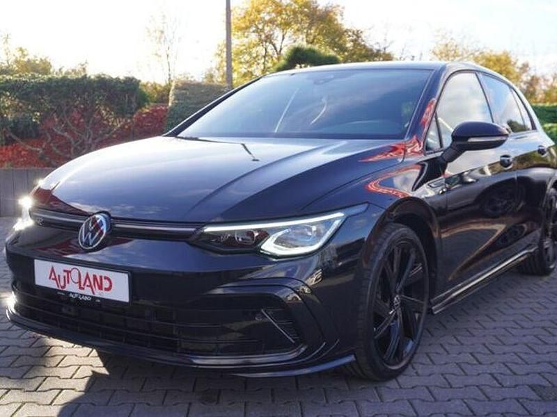 Gebraucht VW Golf VIII R-line 190 PS (139 kW) 2022 Deep black perleffekt Limousine