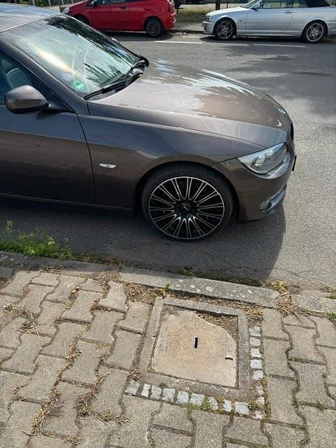 Second-hand BMW 320 170 CP (125 kW) 2011 Maro Coupe