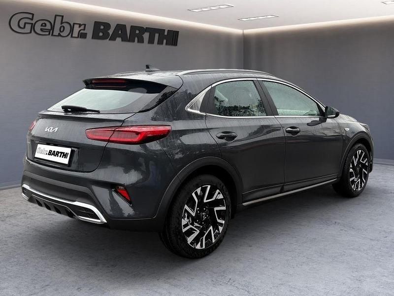 Neu Kia XCeed Vision 150 PS (110 kW) 2026 Grau SUV