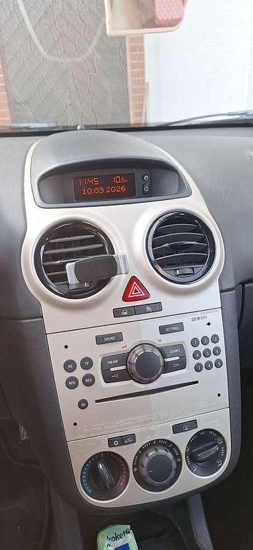Gebraucht Opel Corsa Selection 60 PS (44 kW) 2009 Weiß Kleinwagen