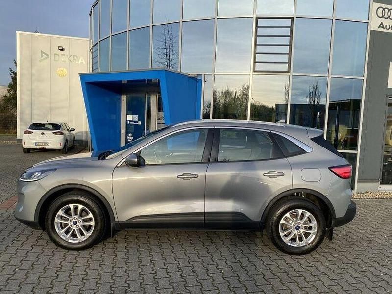 Gebraucht Ford Kuga Titanium 150 PS (110 kW) 2021 Grau SUV