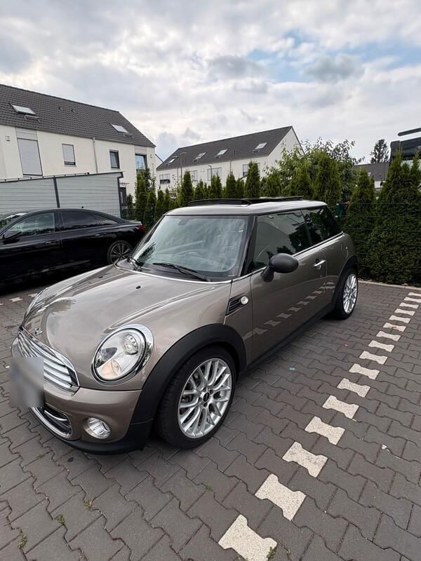 Grau Gebraucht 2011 Mini ONE Kleinwagen | 11.500 € (Teuer) - Bild 1/4