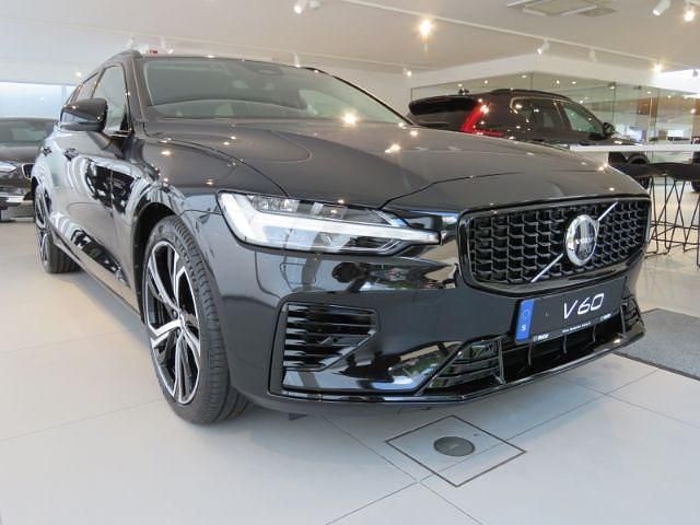 Gebraucht Volvo V60 Plus 398 PS (292 kW) 2025 Schwarz Kombi