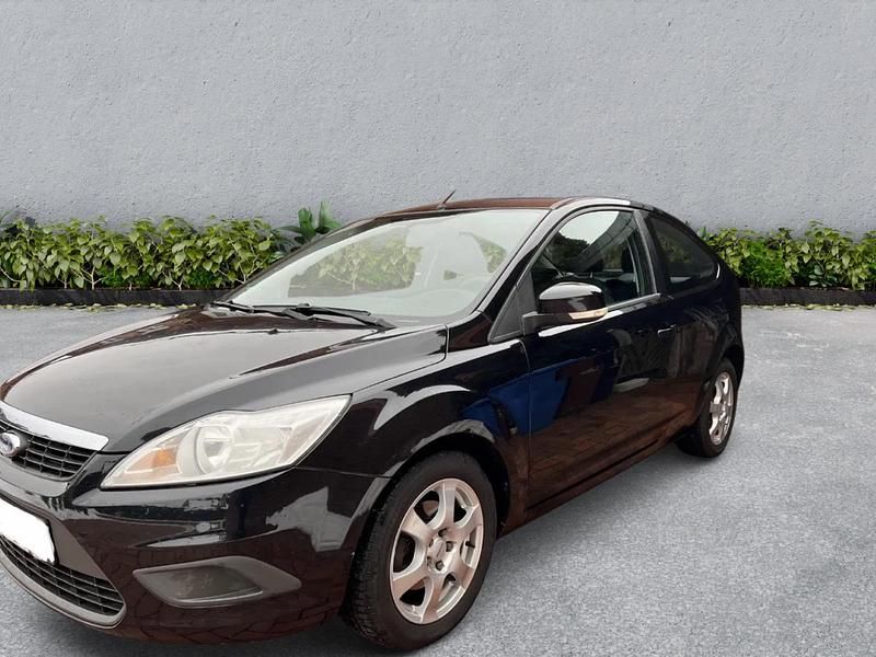Schwarz Gebraucht 2009 Ford Focus Kleinwagen | 2.750 € - Bild 1/4