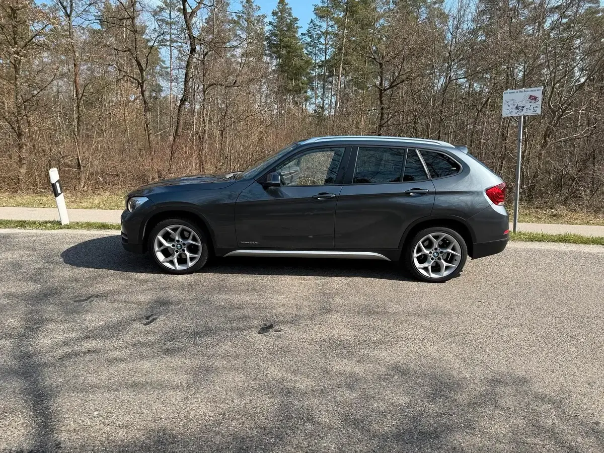 Gebraucht BMW X1 184 PS (135 kW) 2013 Schwarz SUV