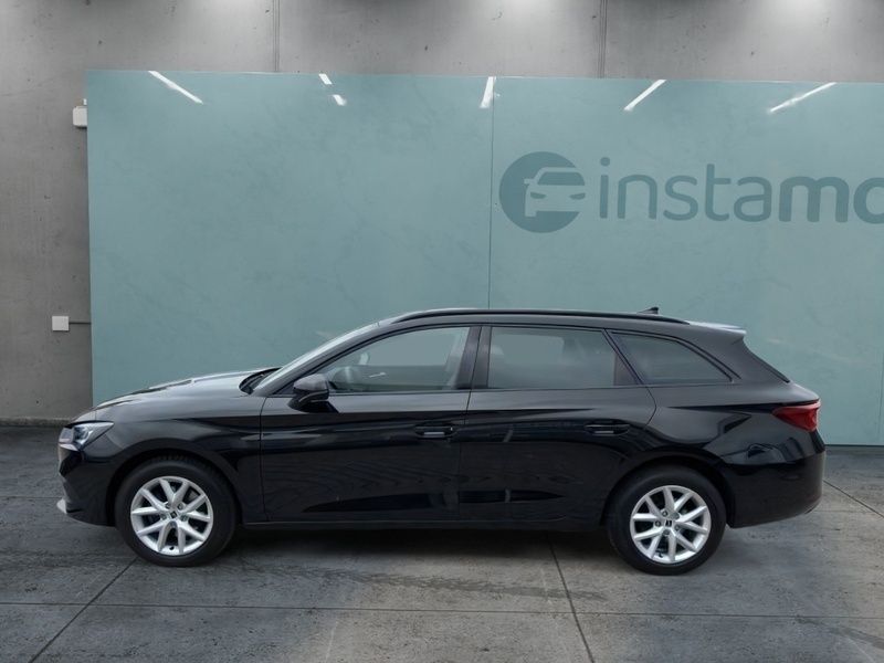 Schwarz Gebraucht 2021 Seat Leon Style Van / Kleinbus | 21.850 € (Fairer Preis) - Bild 1/4