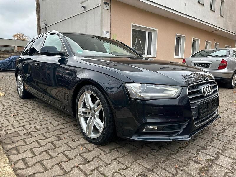 Gebraucht Audi A4 S-Line 170 PS (125 kW) 2014 Blau Kombi