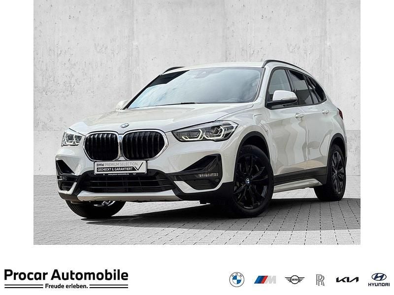 Alpinweis iii Gebraucht 2021 BMW X1 Sport Line SUV | 23.290 € (Guter Preis) - Bild 1/4