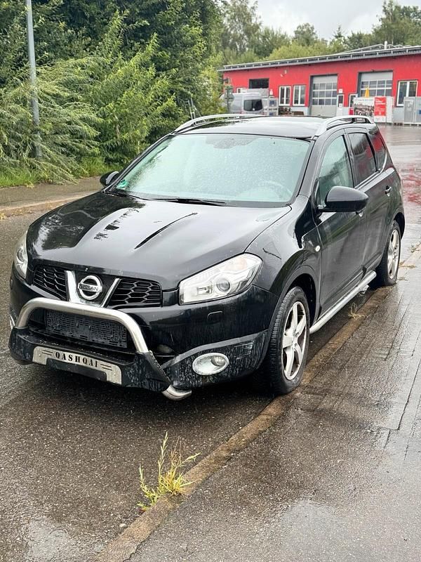 Schwarz Gebraucht 2011 Nissan Qashqai SUV | 4.800 € (Fairer Preis) - Bild 1/4