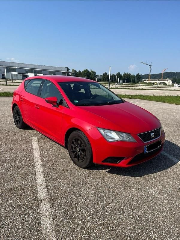 Rot Gebraucht 2013 Seat Leon Kleinwagen | 5.800 € (Fairer Preis) - Bild 1/4
