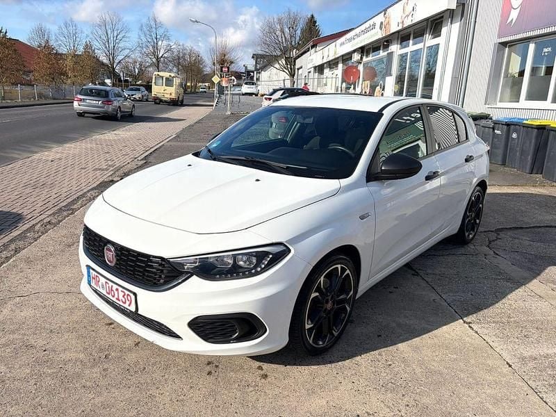 Gebraucht Fiat Tipo Street 95 PS (69 kW) 2020 Weiß Limousine
