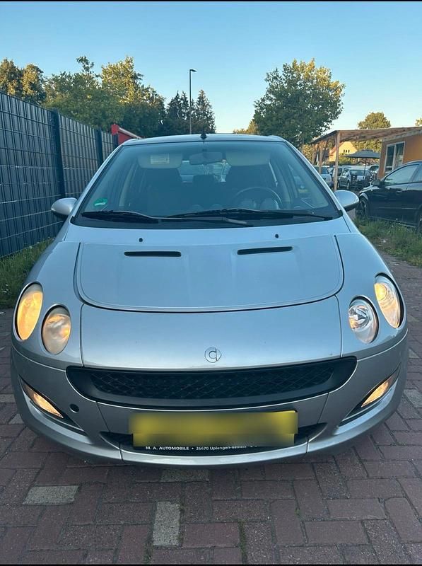 Silber Gebraucht 2004 Smart ForFour Kleinwagen | 1.800 € - Bild 1/4