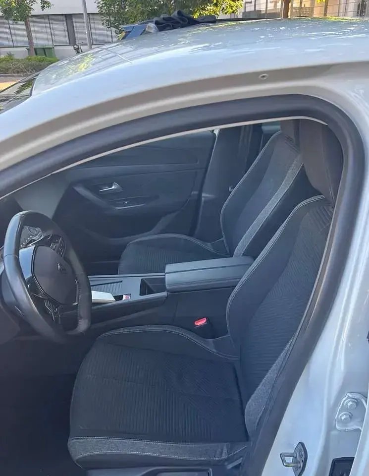 Gebraucht Peugeot 308 131 PS (96 kW) 2022 Weiß Limousine