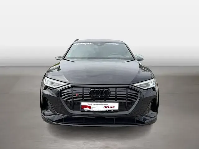 Gebraucht Audi e-tron Ambiente 369 kW (503 PS) 2022 Mythosschwarz metallic SUV