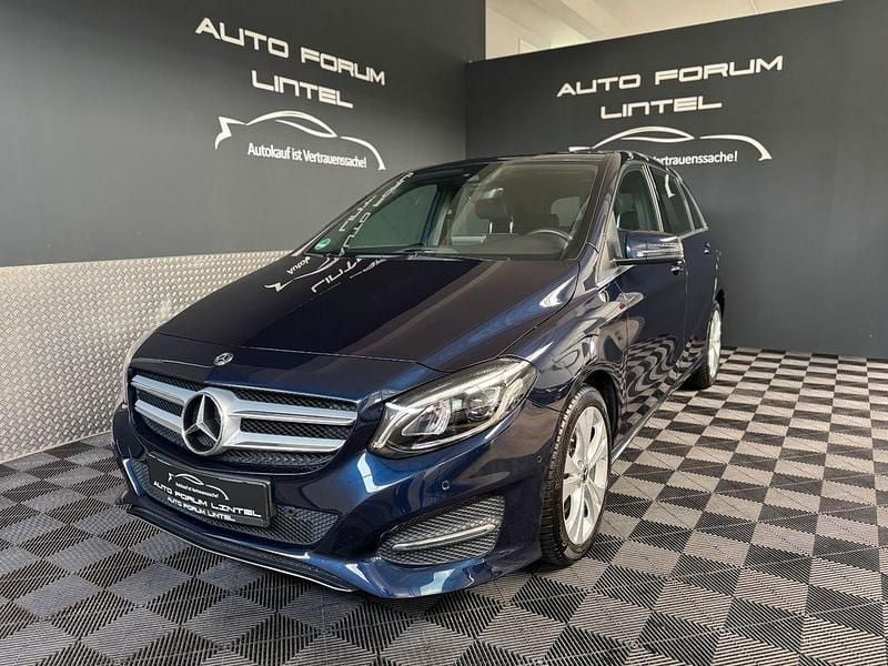 Blau Gebraucht 2018 Mercedes B200 Edition Van / Kleinbus | 20.899 € (Fairer Preis) - Bild 1/4
