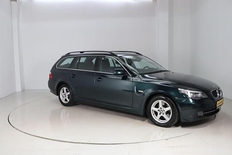 Gebraucht BMW 525 218 PS (160 kW) 2009 Grün Kombi