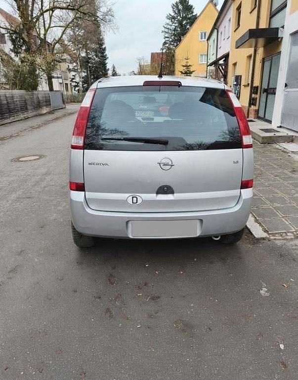Gebraucht Opel Meriva 101 PS (74 kW) 2004 Silber Van / Kleinbus