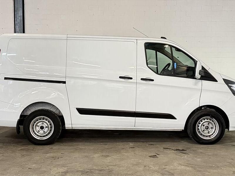 Gebraucht Ford Transit Custom Trend 131 PS (96 kW) 2022 Weiß Abholung