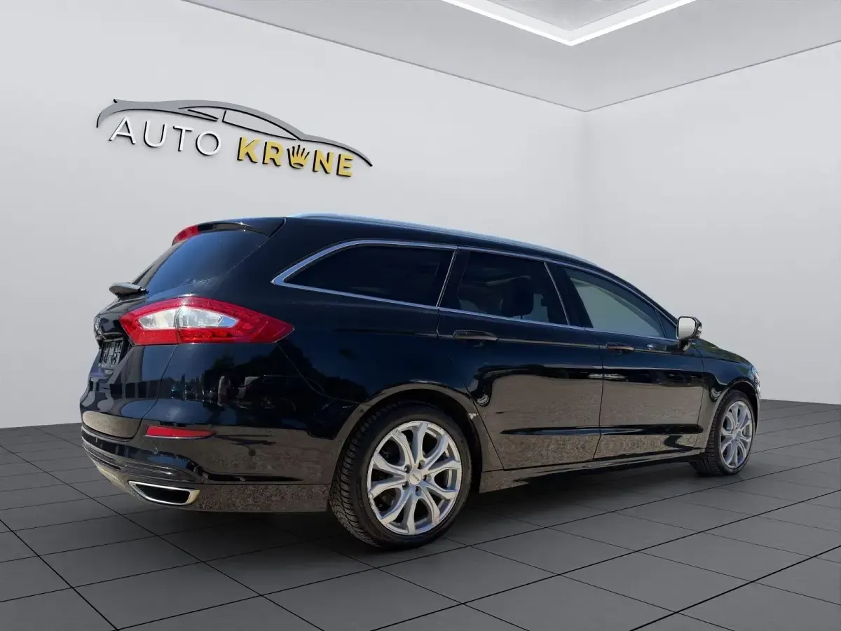 Gebraucht Ford Mondeo Titanium 179 PS (131 kW) 2018 Schwarz Kombi