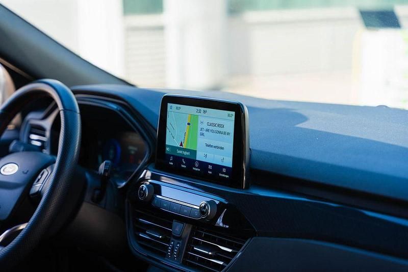 Gebraucht Ford Kuga ST-Line 224 PS (164 kW) 2022 Schwarz SUV