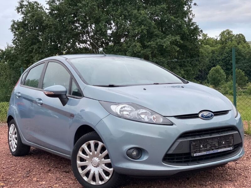 Grau Gebraucht 2009 Ford Fiesta Trend Kleinwagen | 4.390 € (Guter Preis) - Bild 1/4